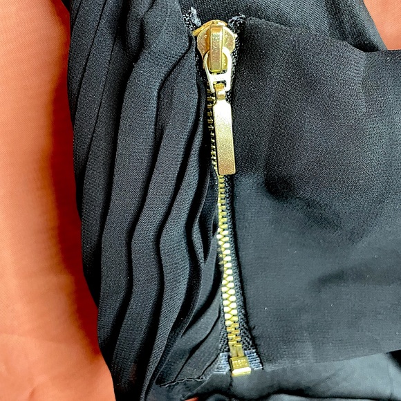 Express Ruffle Cutout Dress Size XS - Picture 4 of 5